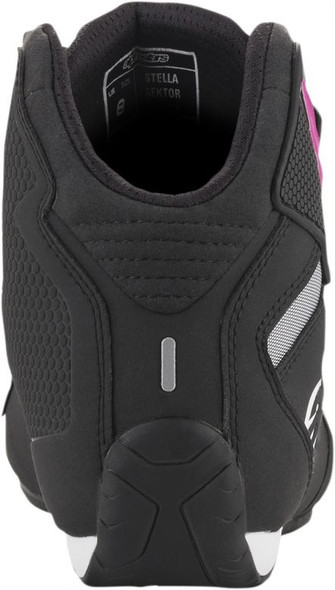 Black/Fuchsia Rear Detail